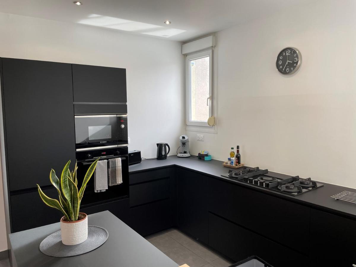 Le Cinquante-Deux Appartement De Charme Remeš Exteriér fotografie